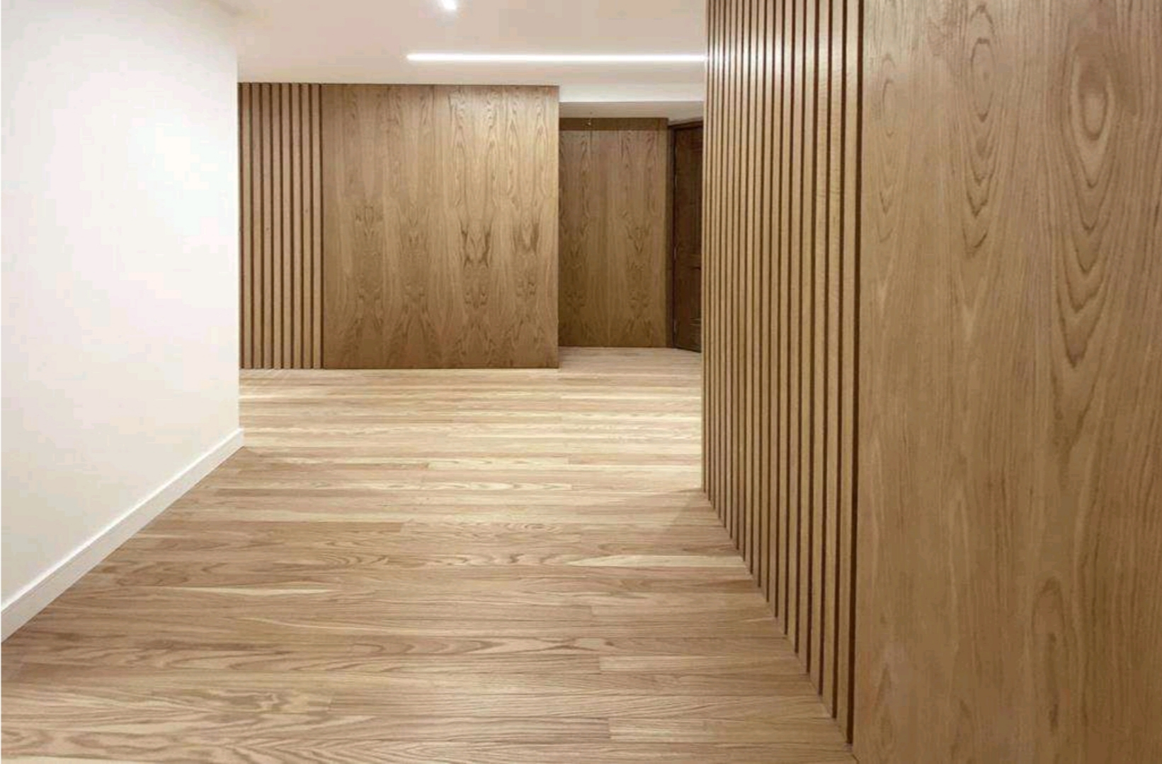 پارکت چوبی نصب شده بلوط